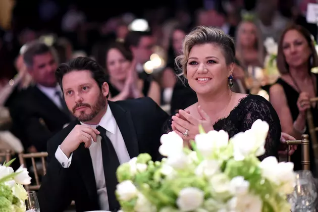 Kelly Clarkson, Brandon Blackstock Welcome Son