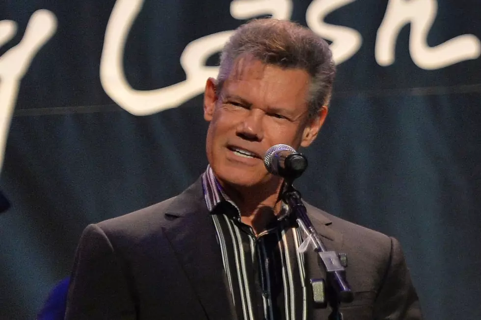 Blake Shelton Welcomes Randy Travis Onstage During Weekend Concert [WATCH]