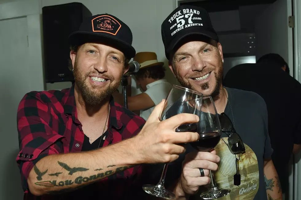 My Buddies LoCash Are Hosting a Thanksgiving Day Special