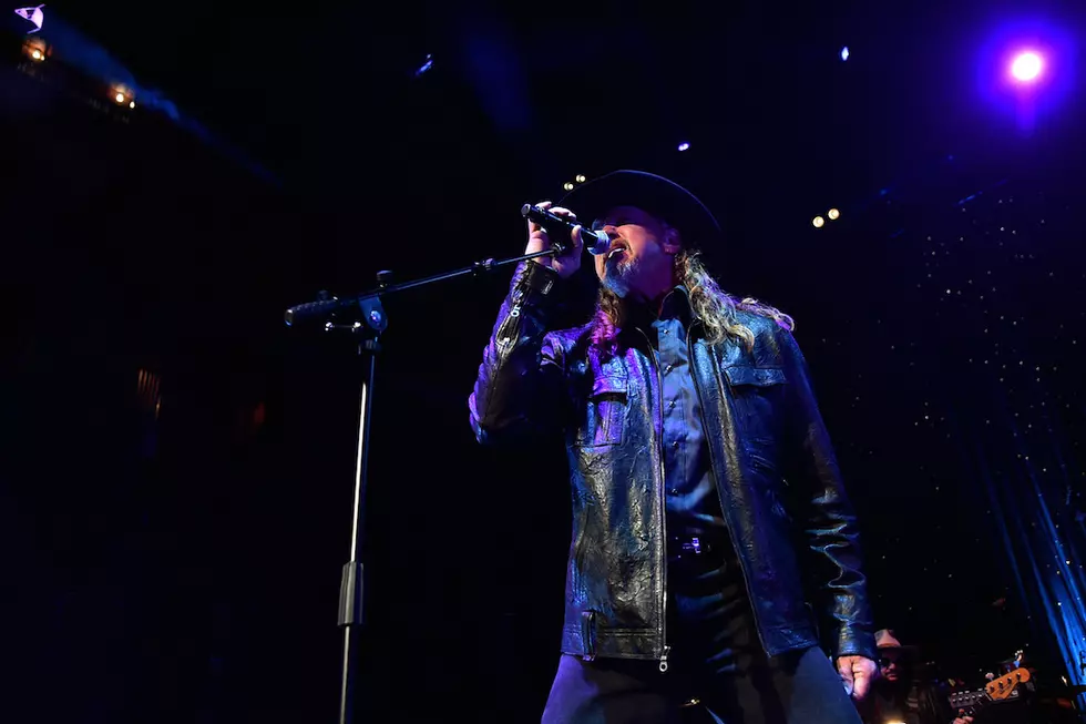 Trace Adkins Shares Sensual &#8216;Something&#8217;s Going On&#8217; Lyric Video