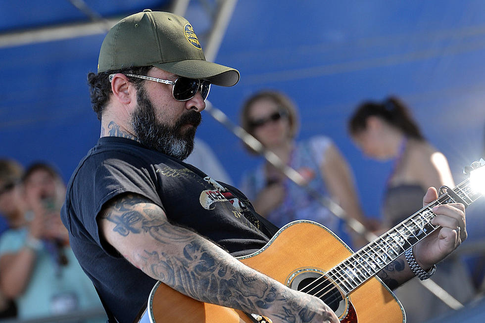 Aaron Lewis Clarifies Country Star Dis: ‘I Was Playing to the Crowd’