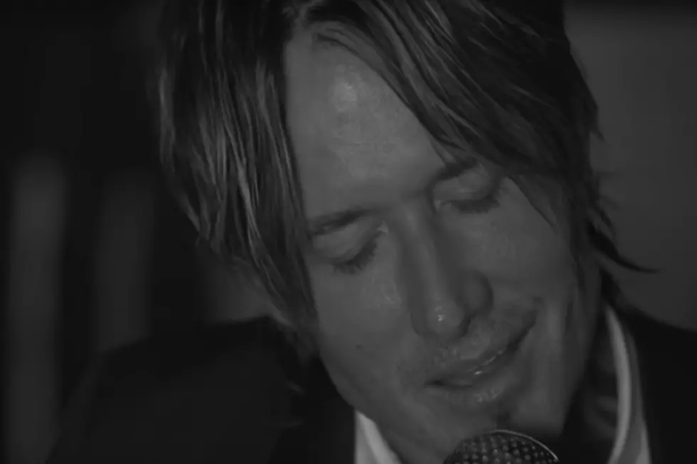 Keith Urban Shares ‘Blue Ain’t Your Color’ Music Video