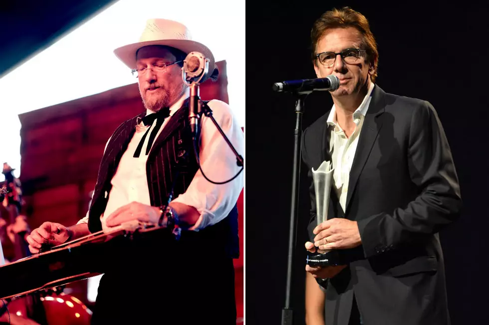 POLL: Who Should Win Musician of the Year at the 2016 CMA Awards?