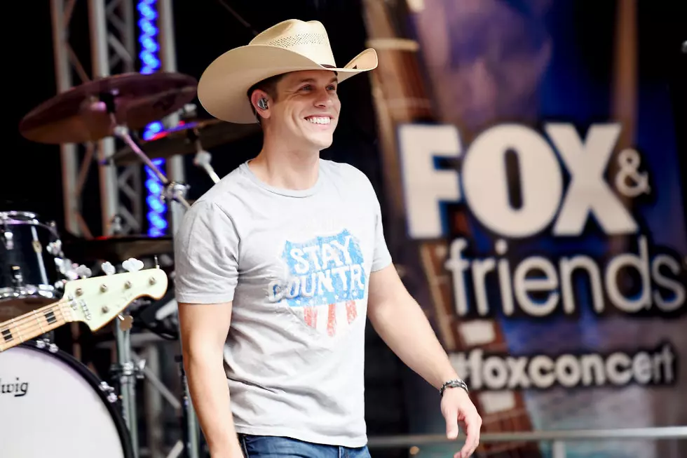 Dustin Lynch Shares New Song, ‘Love Me or Leave Me Alone,’ Live in Concert [WATCH]
