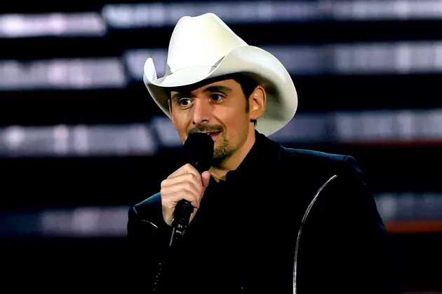 Brad Paisley Will Be Sporting Major Bling During His 2016 CMA Awards Performance