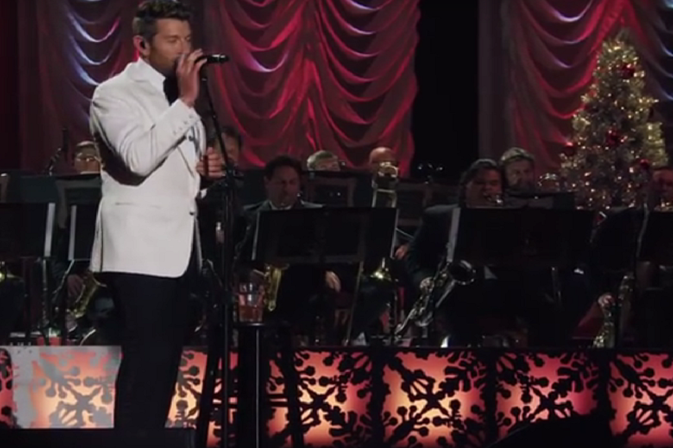 Watch Brett Eldredge Channel the Rat Pack for &#8216;Let It Snow! Let It Snow! Let It Snow!&#8217;