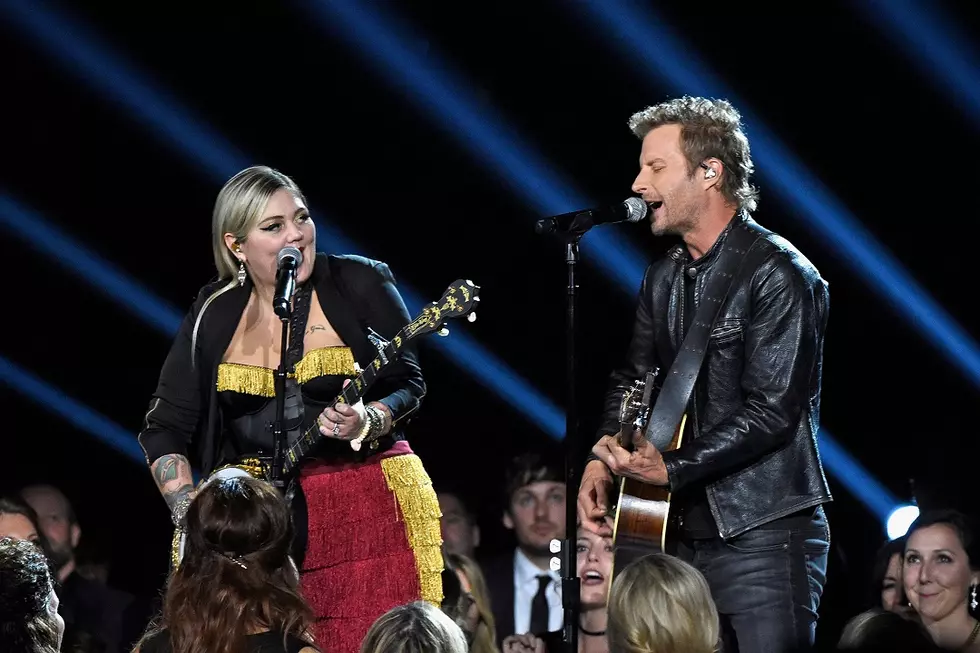 Bentley, King Perform 'Different for Girls' at 2016 CMA Awards