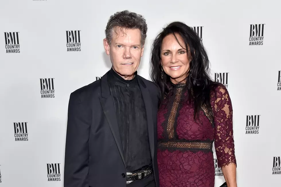 Randy Travis Makes Emotional Appearance During 2016 CMA Awards Opening Medley