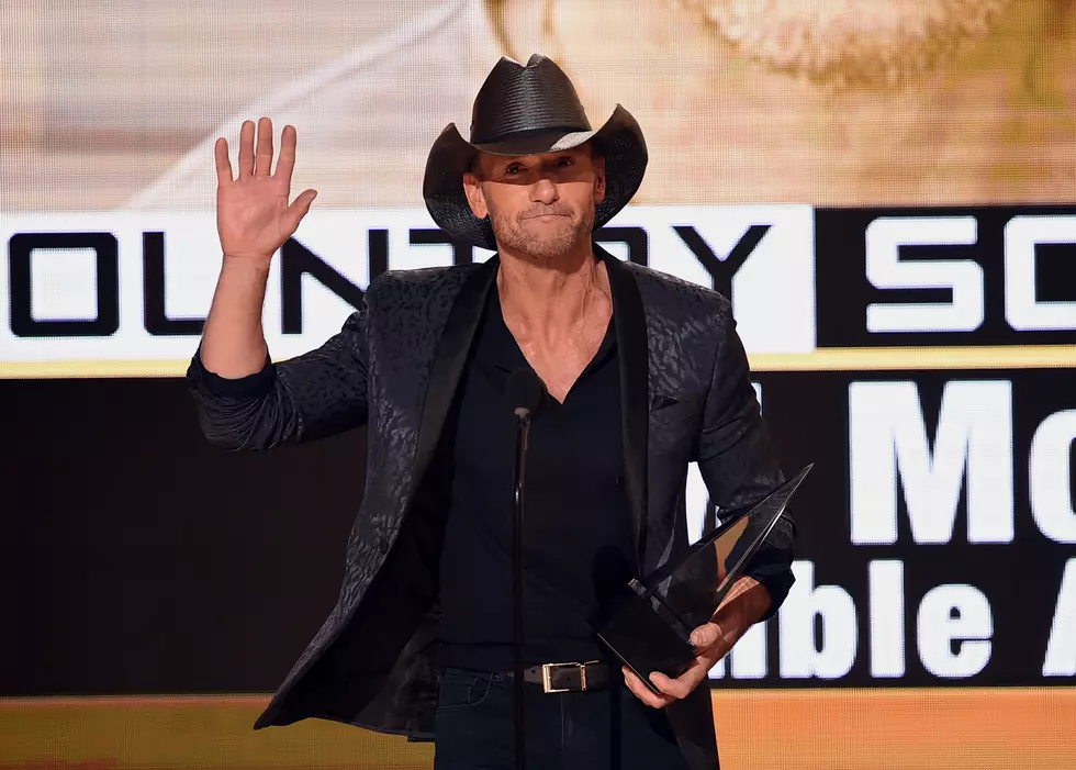 Tim McGraw, Florida Georgia Line and More Win at 2016 American Music Awards