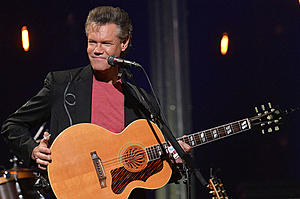 36 Years Ago: Randy Travis’ ‘Always & Forever’ Goes Double Platinum