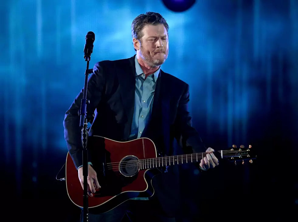Blake Shelton’s Famous Friends Sound Off About His ‘Sexiest Man Alive’ Title