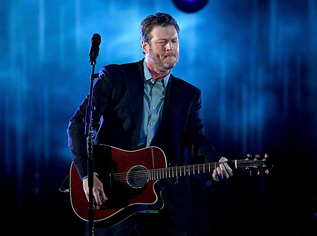 Blake Shelton&#8217;s Famous Friends Sound Off About His &#8216;Sexiest Man Alive&#8217; Title
