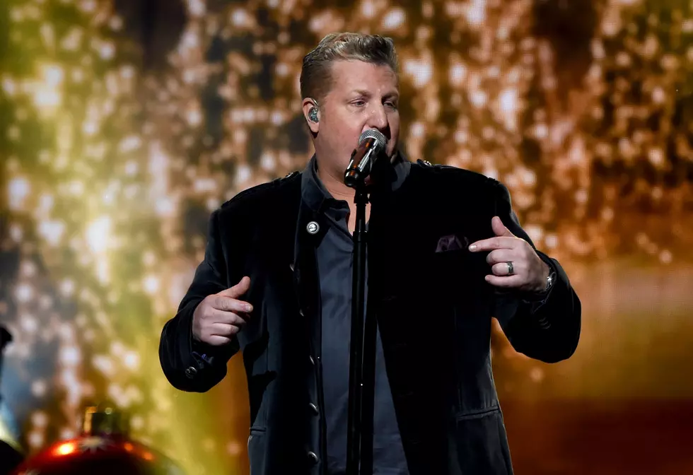 Gary LeVox’s Tour Bus Caught Fire While He Was Headed Out Hunting