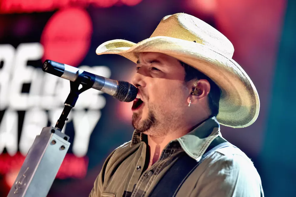 Jason Aldean Was at a Grocery Store When He First Heard Himself on the Radio