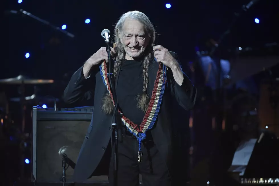 Despite Rumors, Willie Nelson’s Publicist Says He’s ‘Perfectly Fine’