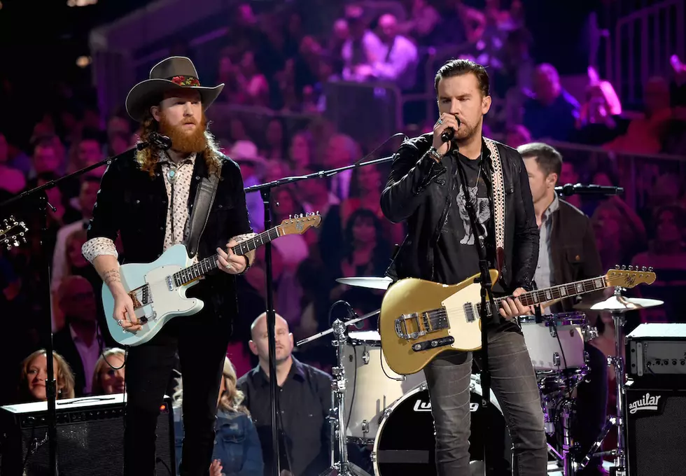 Brothers Osborne Play &#8216;It Ain&#8217;t My Fault&#8217; at 2017 ACM Awards