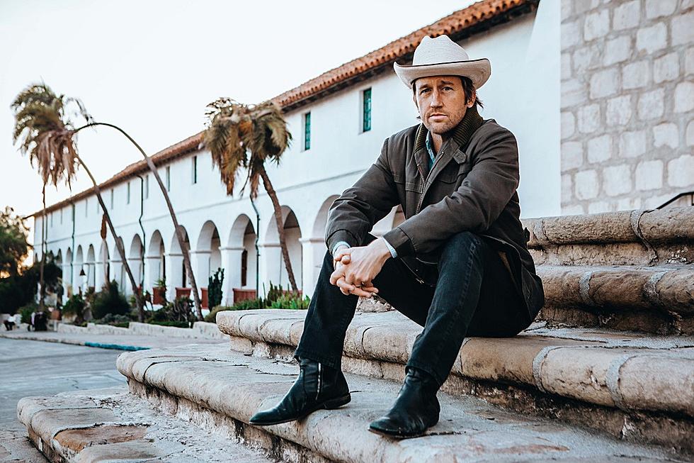 Foo Fighters’ Chris Shiflett Releases Solo Country Album