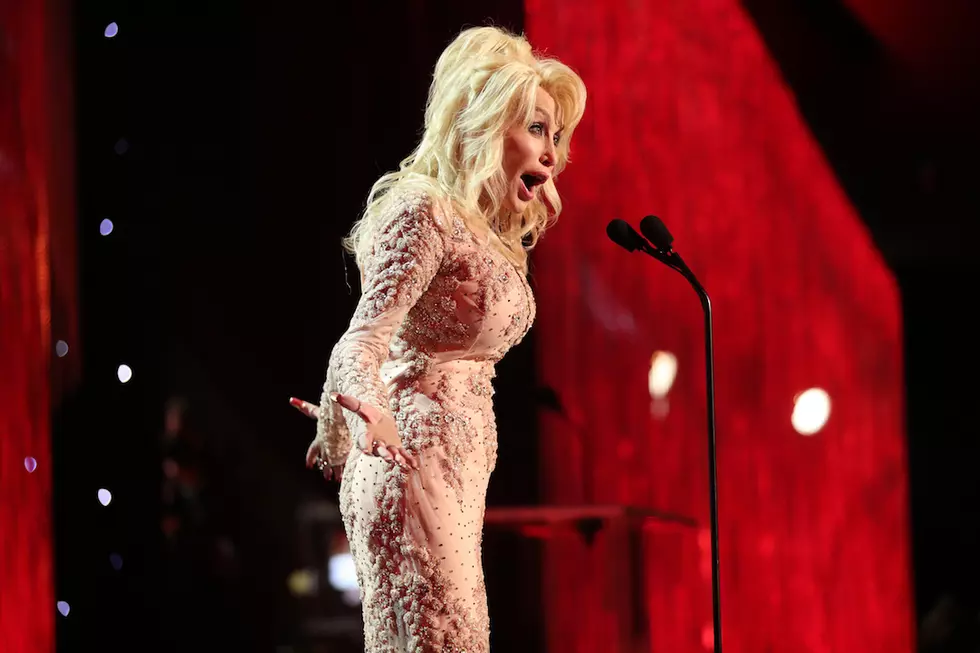 Dolly Parton Inspires College History Course
