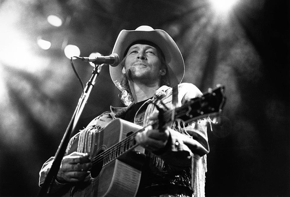 Story Behind the Song: Alan Jackson, &#8216;Wanted&#8217;