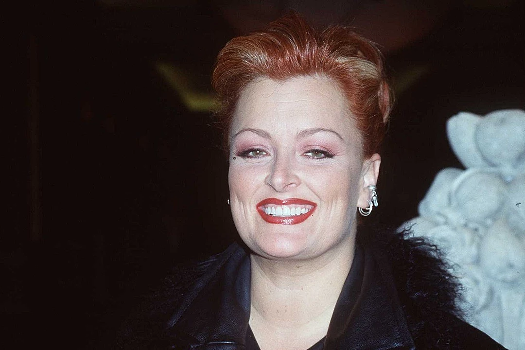 32 Years Ago: Wynonna Judd Hits No. 1 With Debut Solo Single