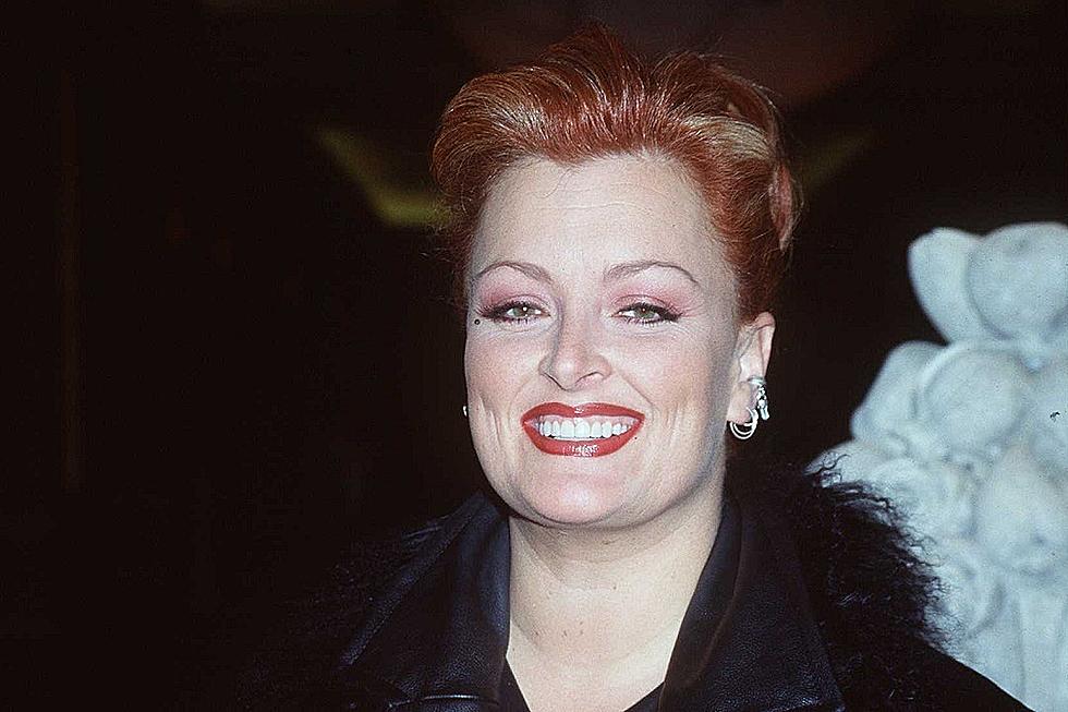 29 Years Ago: Wynonna Judd Hits No. 1 With Debut Solo Single