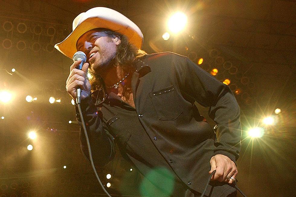 30 Years Ago: Billy Ray Cyrus Hits No. 1 With ‘Achy Breaky Heart’