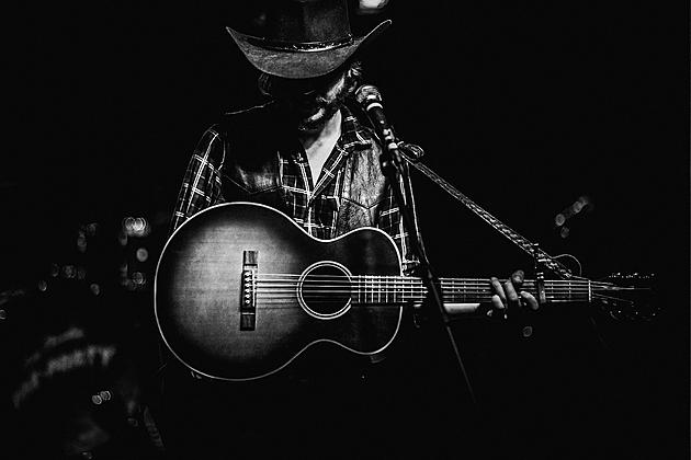 Interview: Colter Wall Talks Vinyl, Personal History and His Debut Album