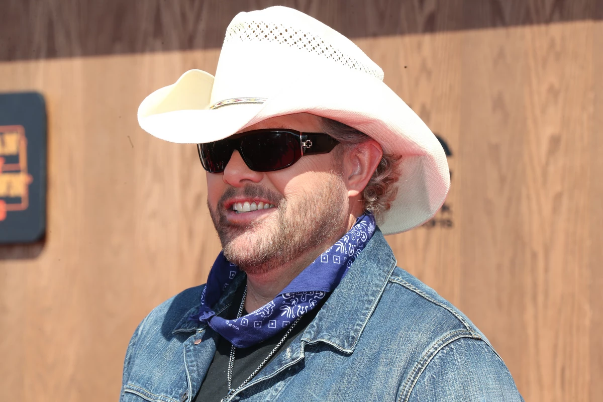 toby keith scammer, toby keith online imposter, toby keith fan club scamm.....