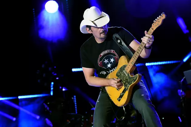 Brad Paisley Adds 2018 Dates to Weekend Warrior World Tour