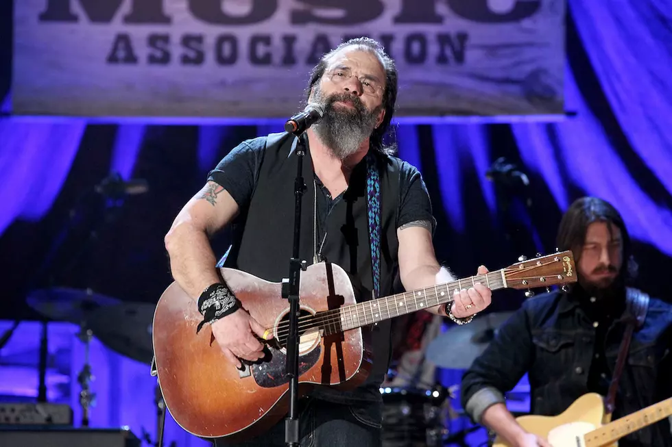 Steve Earle Gets Frank About Divorce From Allison Moorer in New Interview