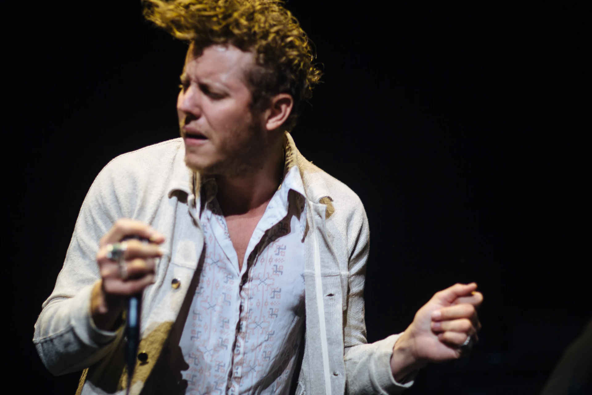 Anderson East, Foy Vance Cancel 12 Rounds Tour