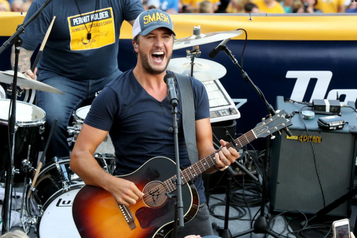 Luke Bryan Treats VIPs to Unreleased Song, 'What Makes You Country'
