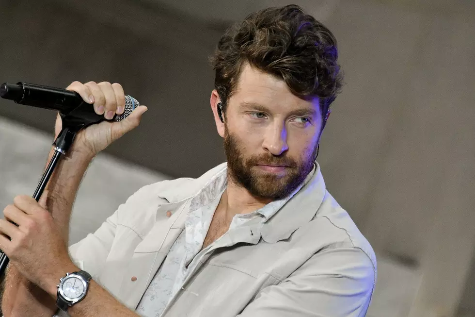 Watch Brett Eldredge Sing ‘Somethin’ I’m Good At’ at CMA Fest in 360-Degree View