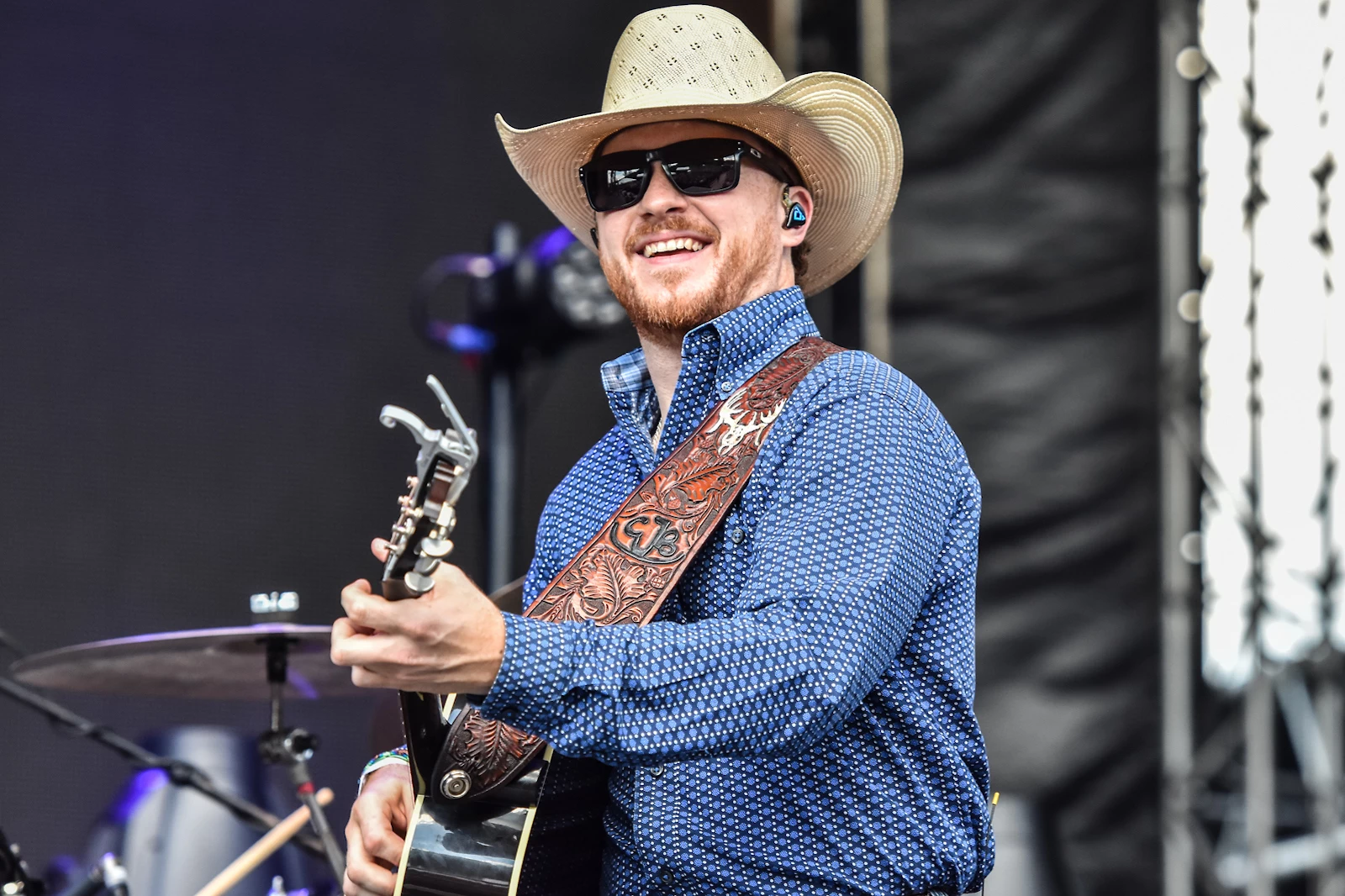 WATCH: Cody Johnson's 'Husbands and Wives' Cover Is a Stunner