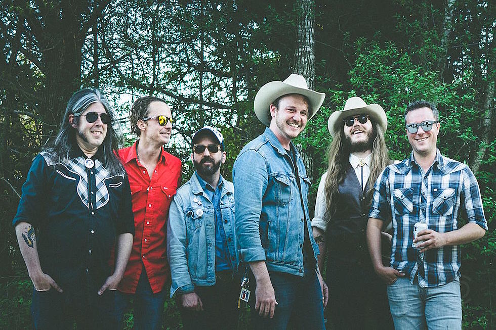 Vandoliers, ‘Rolling Out’ Music Video [Exclusive Premiere]