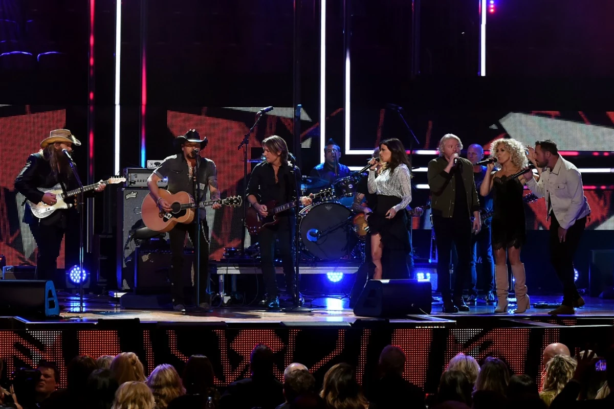 Jason Aldean and Friends Perform Tom Petty's 'I Won't Back Down'