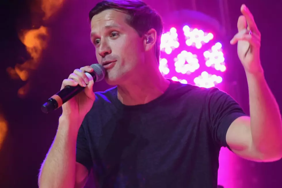 Walker Hayes’ ’90’s Country': All 22 Song References, Explained