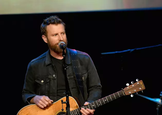 Dierks Bentley Receives CRS 2018 Artist Humanitarian Award: &#8216;I Don&#8217;t See This as the End of Something, I See It as a Beginning&#8217;