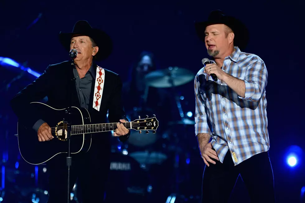 Country Music Memories: Garth Brooks Releases 'Double Live