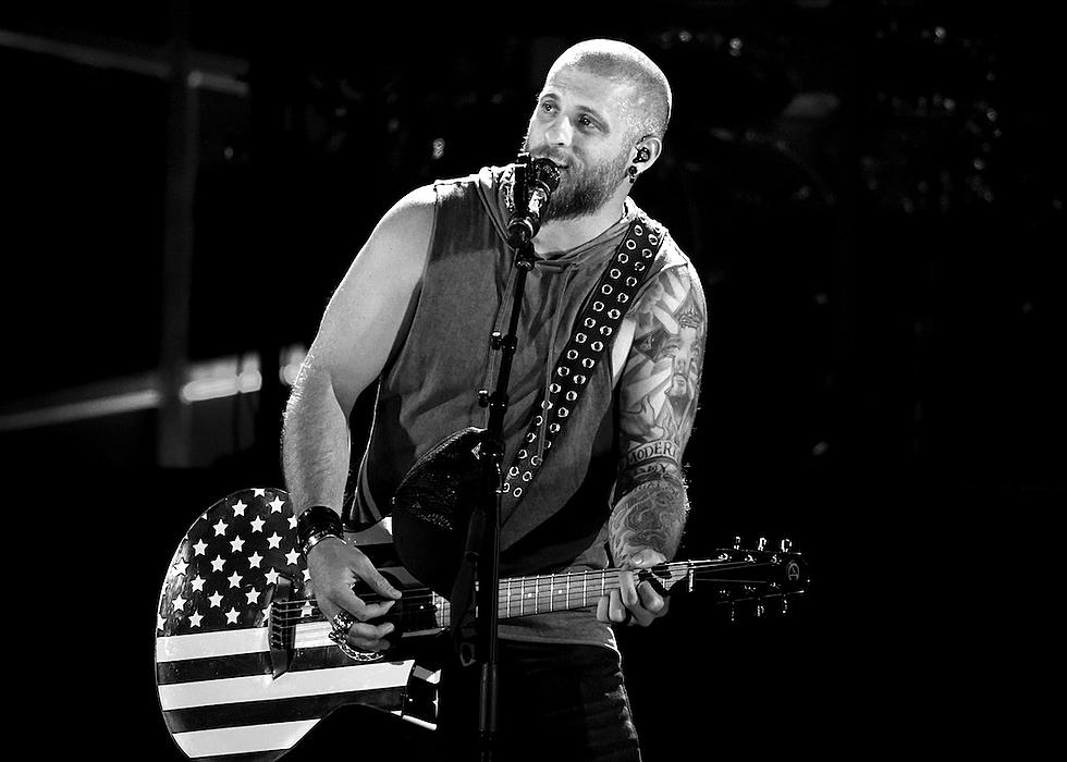 Brantley Gilbert to Raise Funds for Waffle House Shooting Hero at Nashville Orchestra Concert