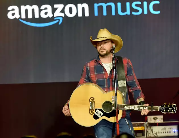 Jason Aldean Addresses Gun Control Debate, Feels That Both Sides Need to Find a Compromise
