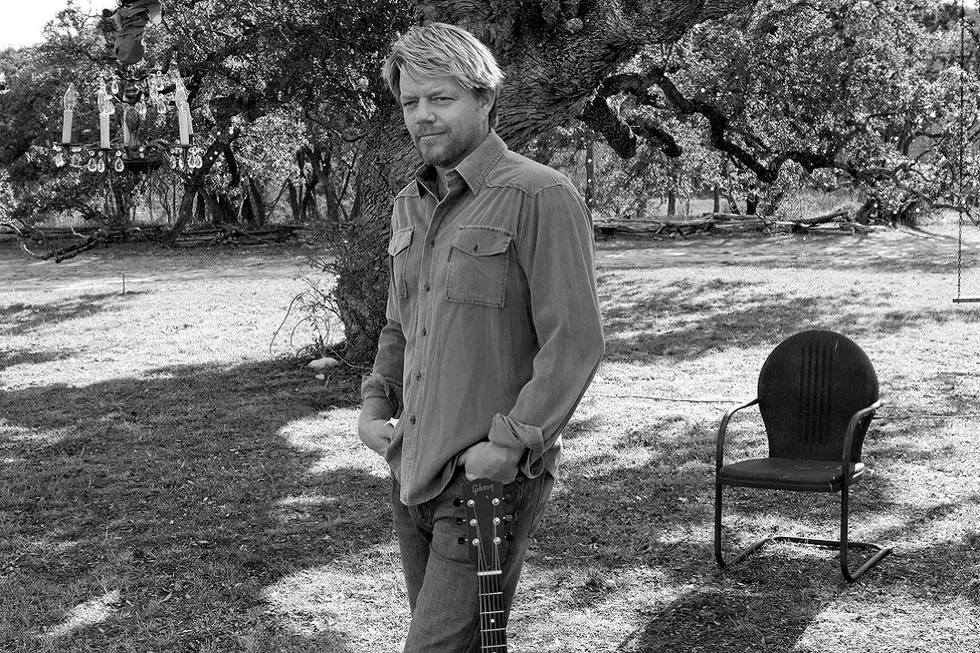 Interview: Pat Green Embarrassed, But Flattered By ‘Dancehall Dreamin” Tribute Album