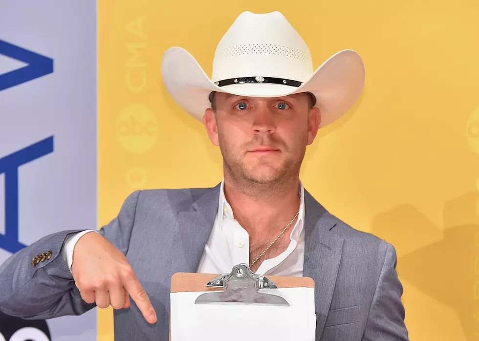 Justin Moore Remembers 'The Ones That Didn't Make It Back Home'