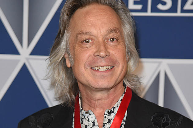 Jim Lauderdale Shares New Single, ‘Time Flies,’ Plans to Release Two Albums in August 2018