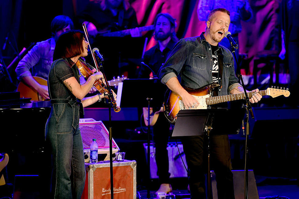 Jason Isbell and Amanda Shires Perform ‘Pancho and Lefty’ at ‘Outlaws & Armadillos’ Kick-Off Concert [WATCH]