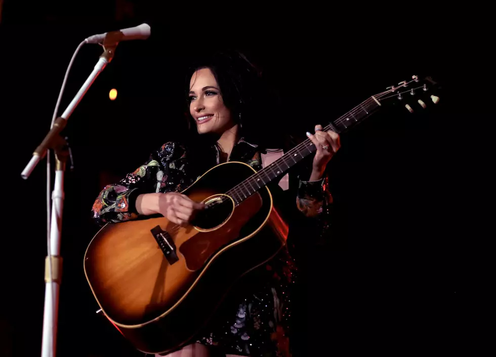Kacey Musgraves Appears as Choir Girl in Un-Aired SNL Skit [WATCH]