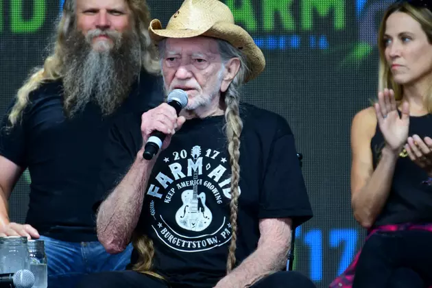 Willie Nelson Calls Immigration Policy, Separation of Families &#8216;Outrageous&#8217;