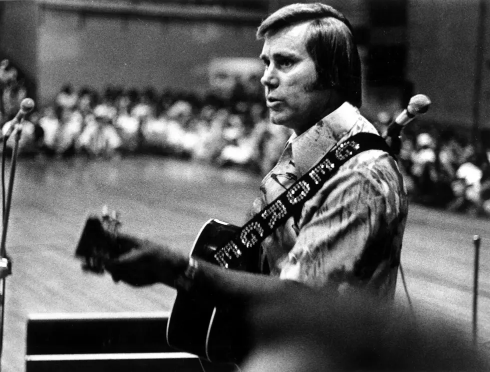 George Jones’ Infamous Lawnmower Ride the Subject of New Nashville Mural