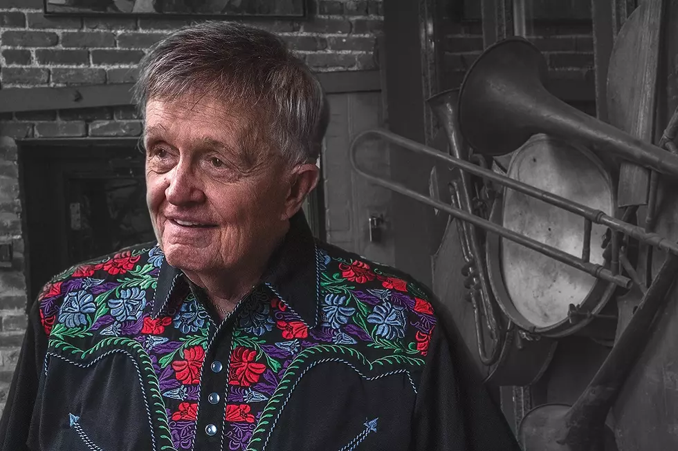 Bill Anderson, Jamey Johnson Reflect on Aging in ‘Everybody Wants to Be Twenty-One’ [Exclusive Video]
