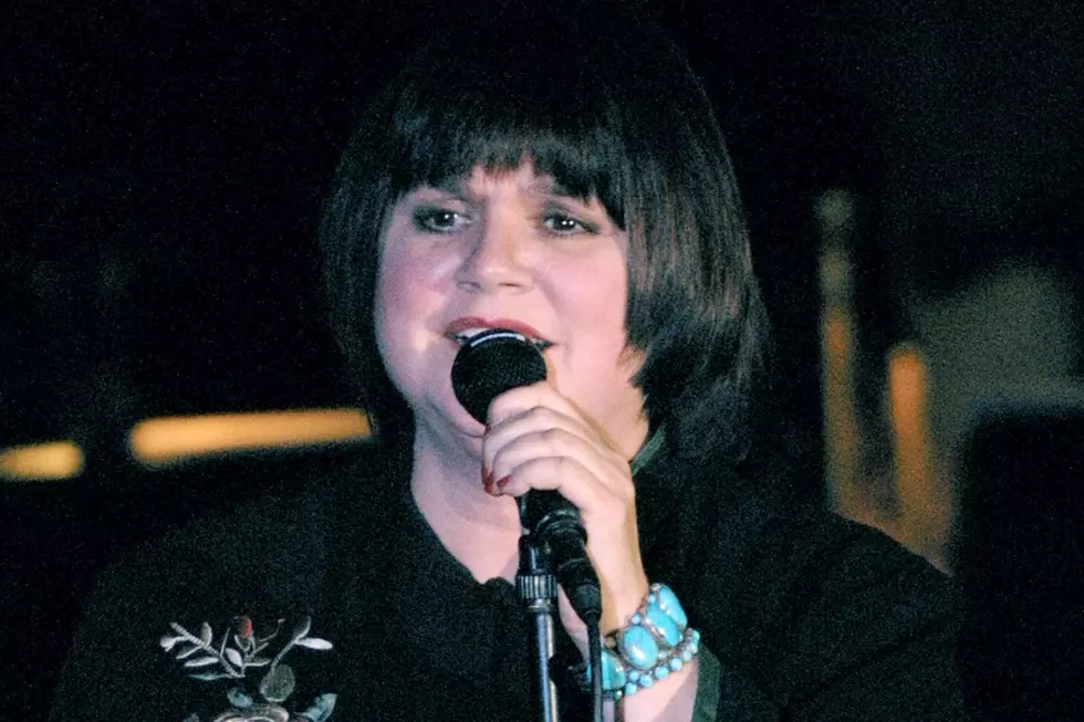 8 Years Ago: Linda Ronstadt Reveals She Has Parkinson&#8217;s Disease